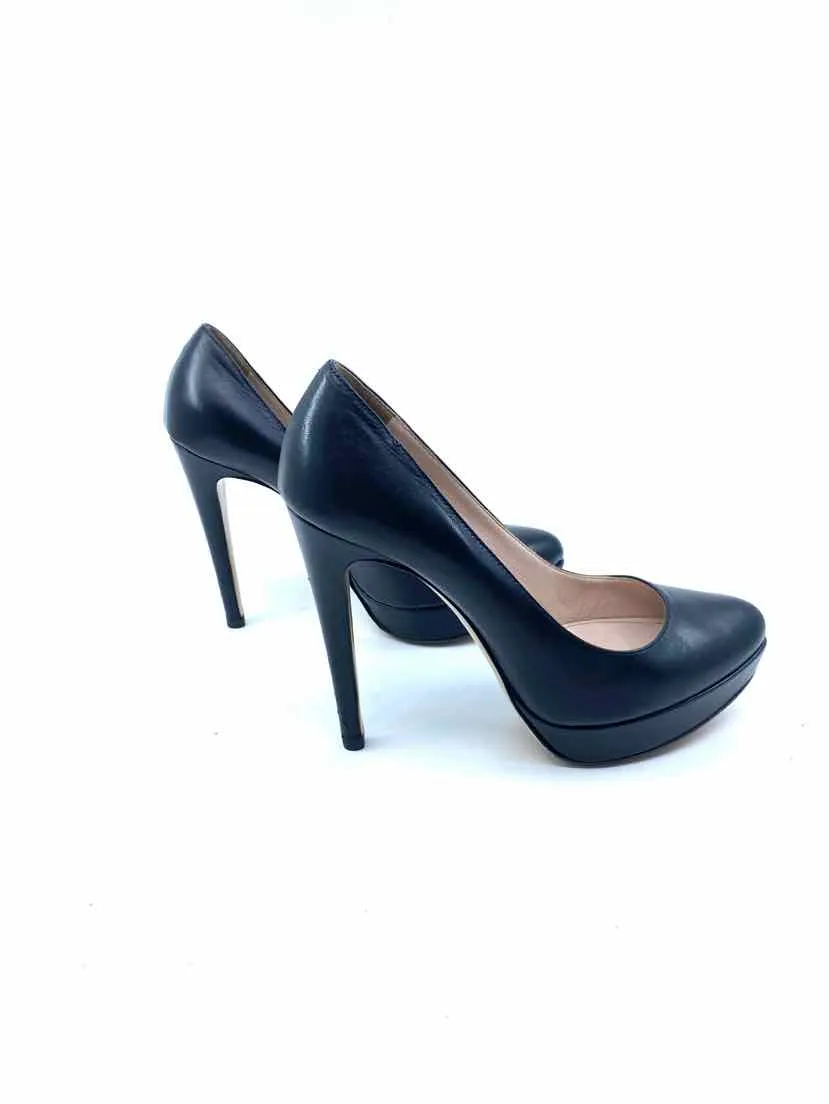 MIU MIU Leather Pumps | 6.5